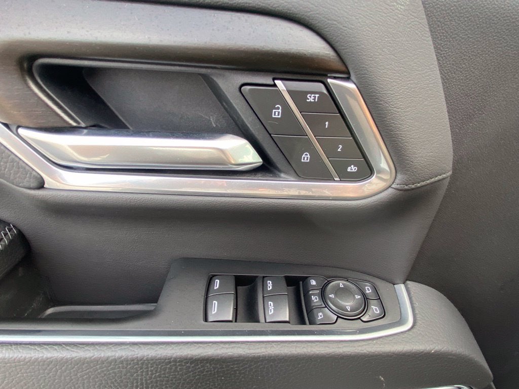 2025 GMC Sierra 2500HD Denali