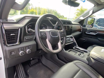 2025 GMC Sierra 2500HD Denali