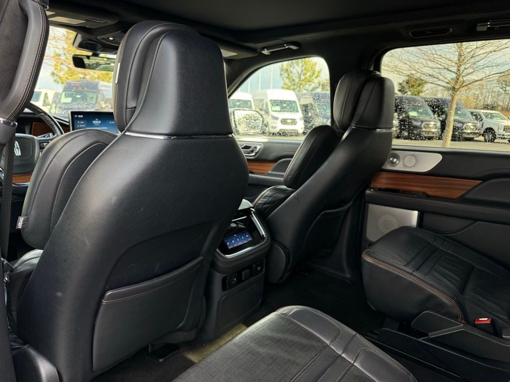 2022 Lincoln Navigator Black Label