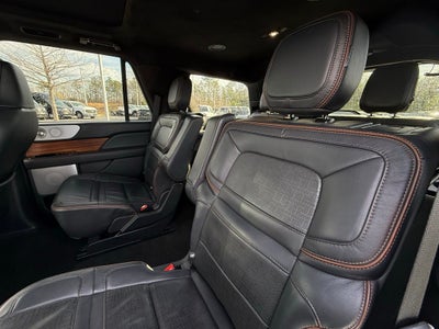 2022 Lincoln Navigator Black Label