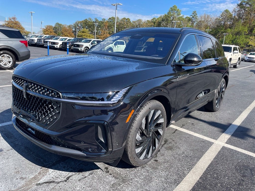 2024 Lincoln Nautilus Black Label