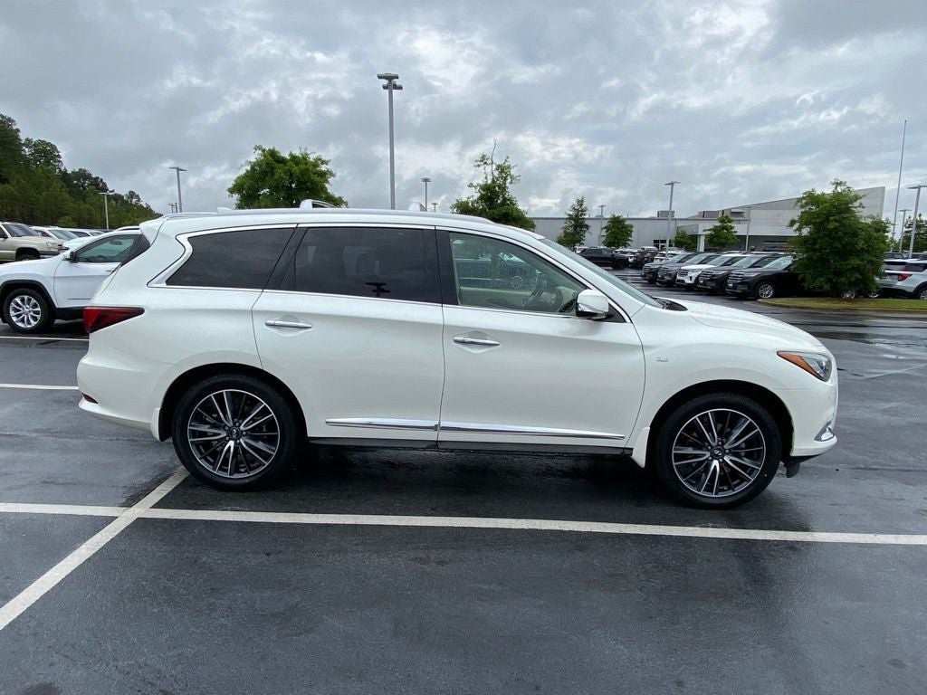 2019 INFINITI QX60 LUXE