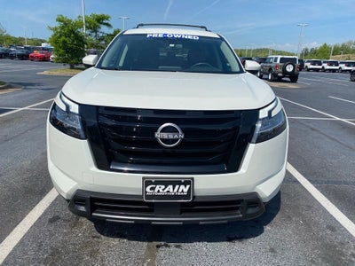 2022 Nissan Pathfinder SV