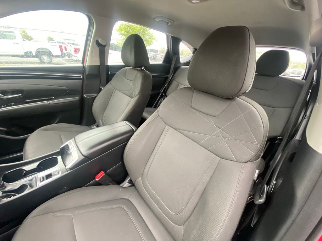 2022 Hyundai TUCSON SE