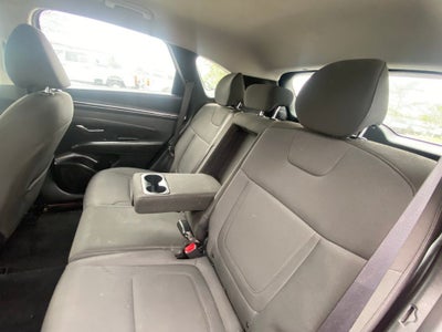 2022 Hyundai TUCSON SE