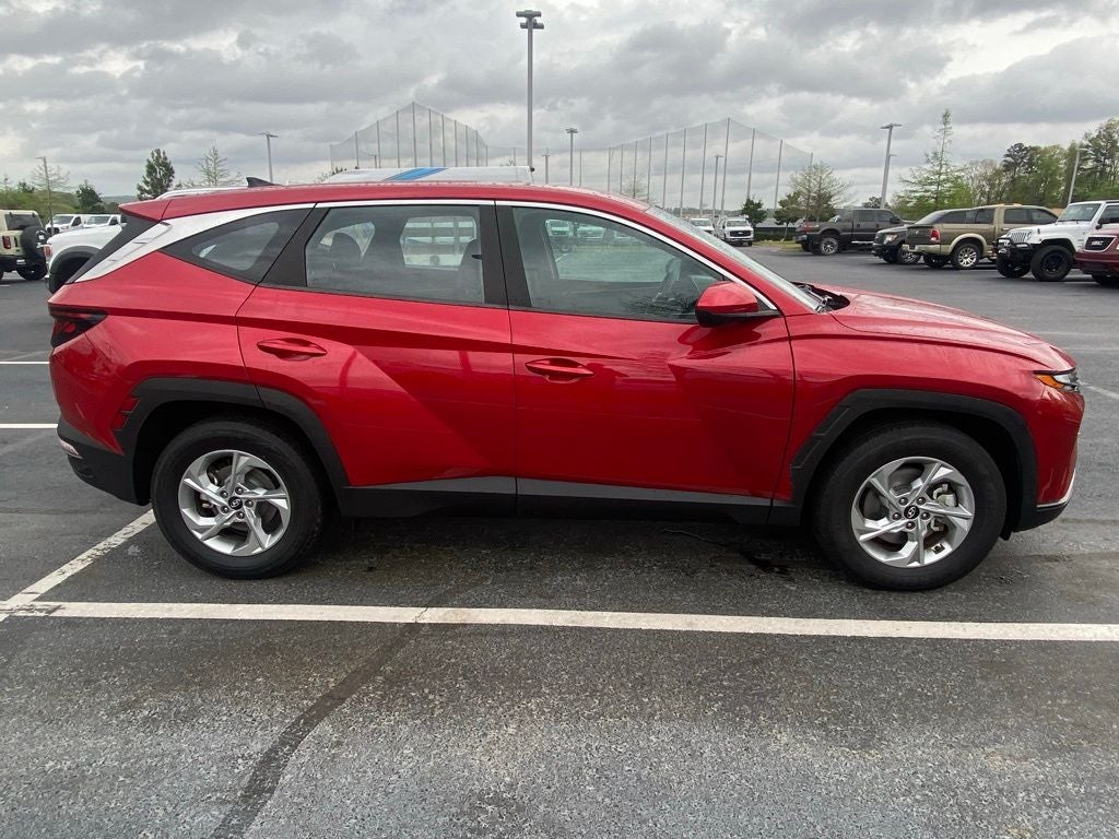 2022 Hyundai TUCSON SE