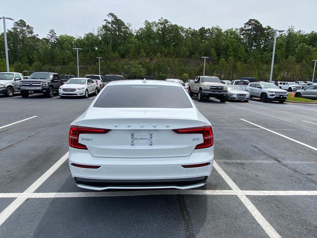 2024 Volvo S60 B5 Plus Dark Theme