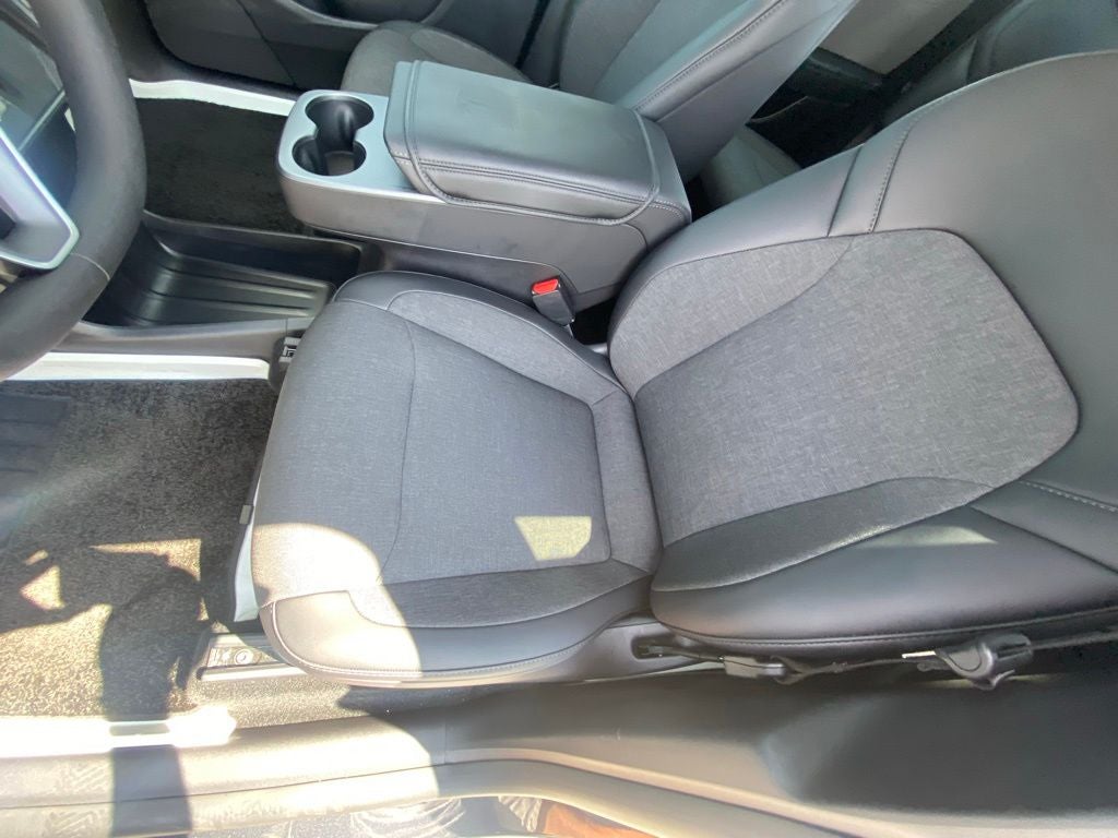 2026 Tesla Model Y Base