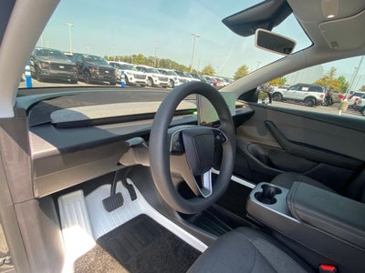 2026 Tesla Model Y Base