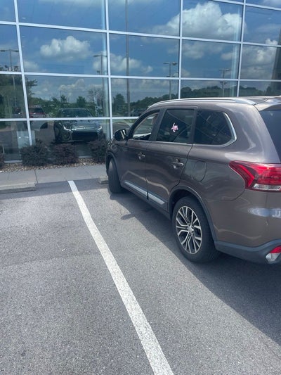 2018 Mitsubishi Outlander SE