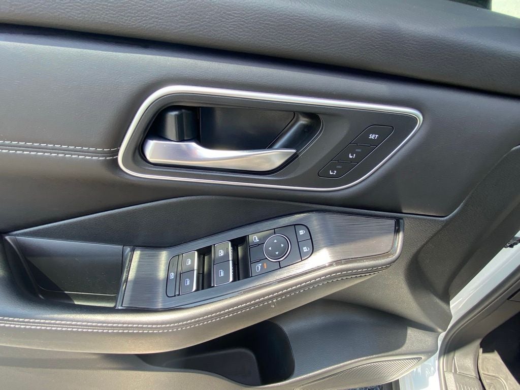 2024 Nissan Rogue Platinum