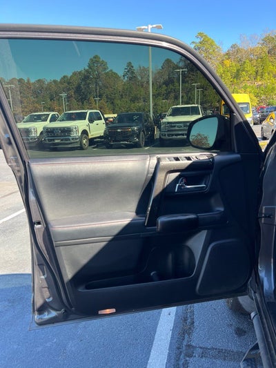 2020 Toyota 4Runner Venture