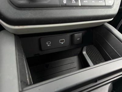 2023 Land Rover Defender 130 X-Dynamic SE