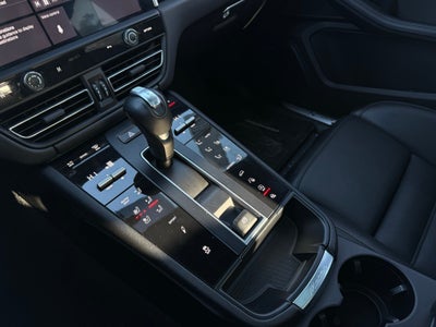 2022 Porsche Macan S