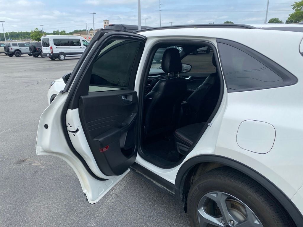 2025 Ford Escape Hybrid ST-Line