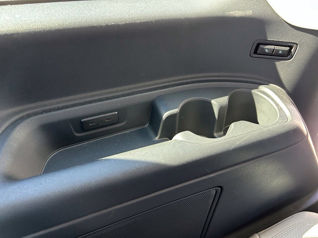 2025 Ford Expedition Platinum - 4WD - PLATINUM ULTIMATE