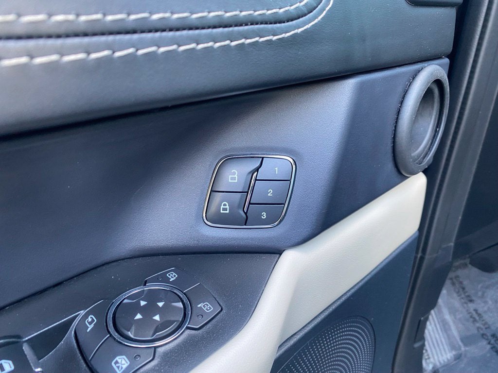 2021 Ford Expedition Platinum - 4WD - CLEAN CARFAX