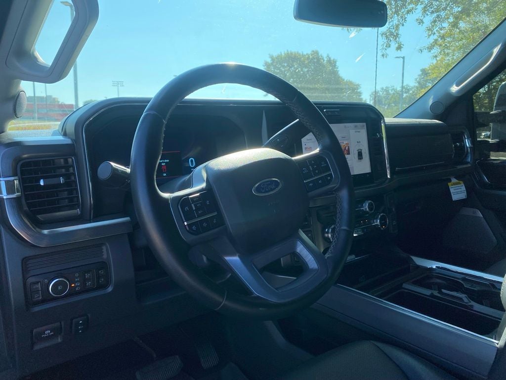 2025 Ford F-250SD Lariat Blackout Package-FX4