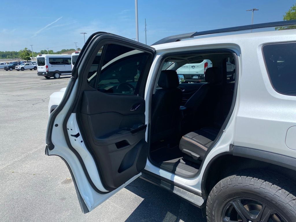 2021 GMC Acadia AT4