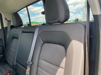 2022 GMC Canyon AT4 w/Cloth
