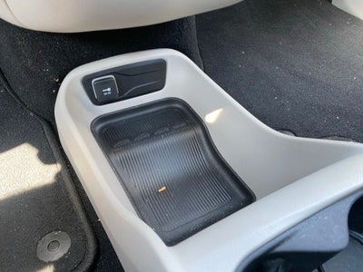 2020 Chrysler Voyager LX