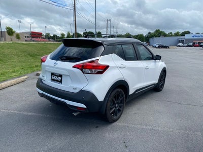 2020 Nissan Kicks SR