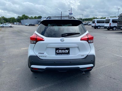 2020 Nissan Kicks SR
