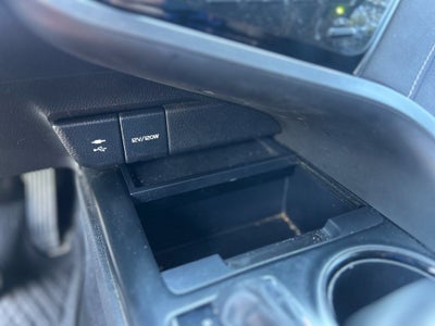 2019 Toyota Camry SE - FORD BLUE CERTIFIED