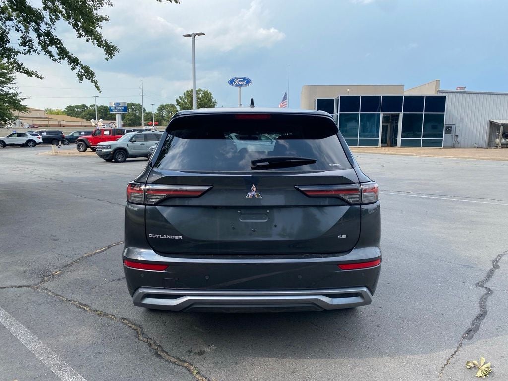 2025 Mitsubishi Outlander SE
