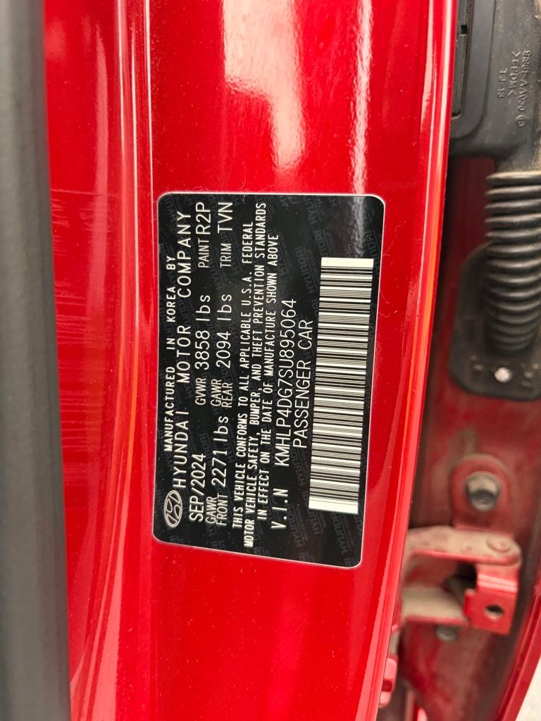 2025 Hyundai ELANTRA Limited