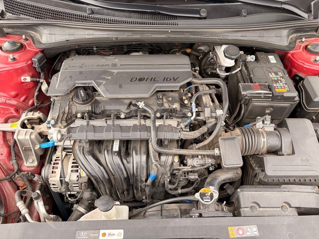 2025 Hyundai ELANTRA Limited