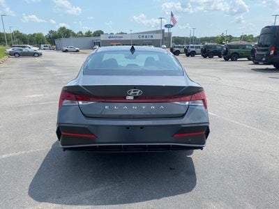 2025 Hyundai ELANTRA SEL Convenience
