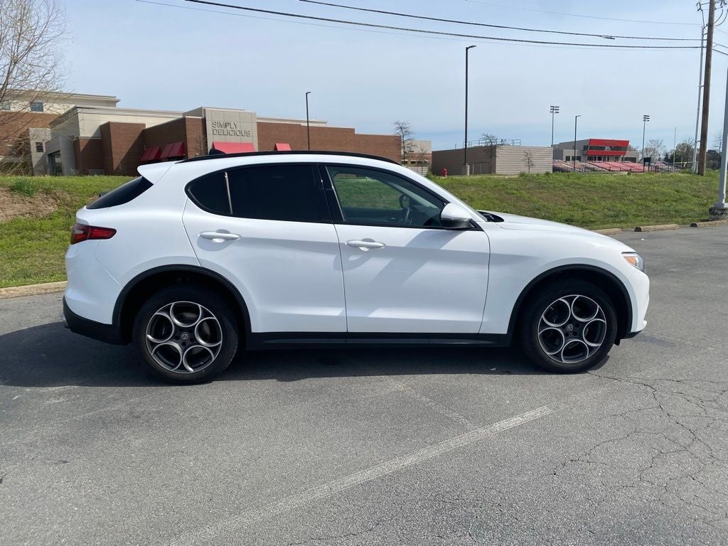 2018 Alfa Romeo Stelvio Base