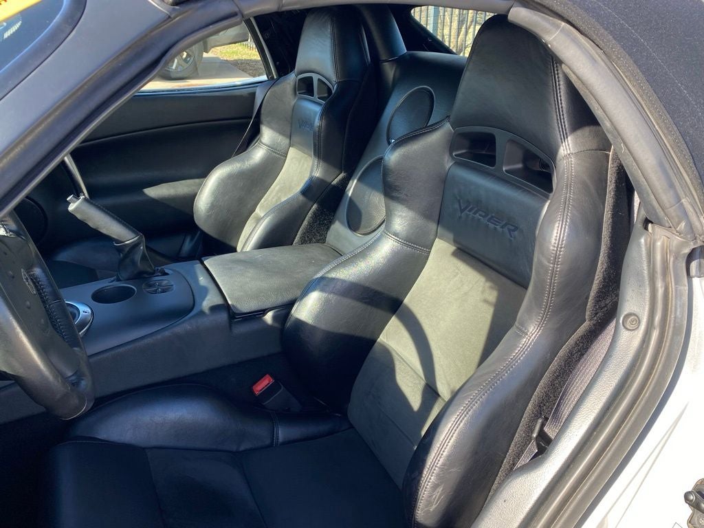 2003 Dodge Viper SRT10