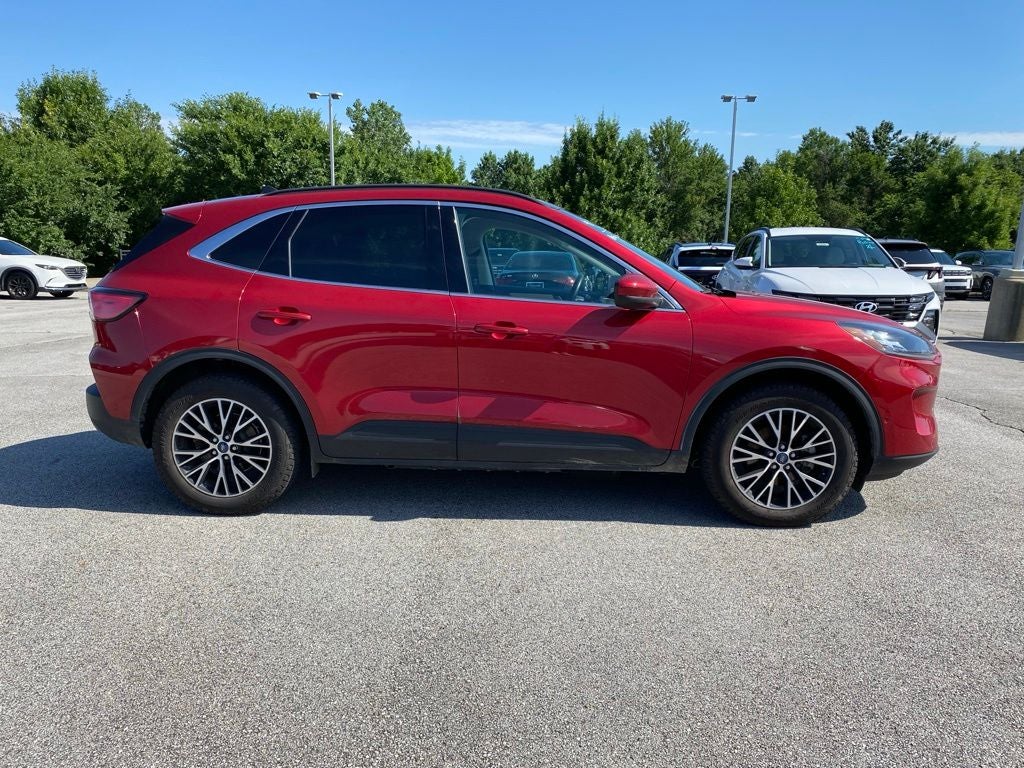 2021 Ford Escape Plug-In Hybrid Titanium