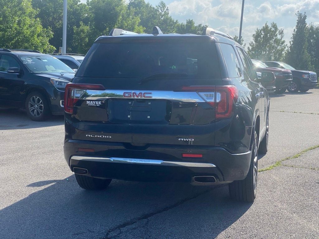 2023 GMC Acadia Denali