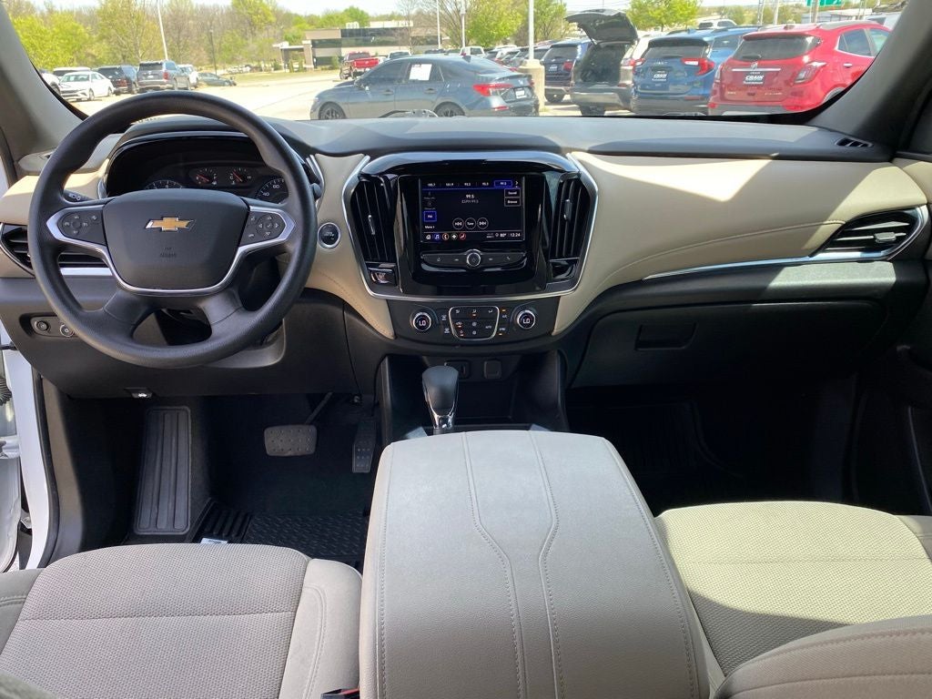 2023 Chevrolet Traverse LS