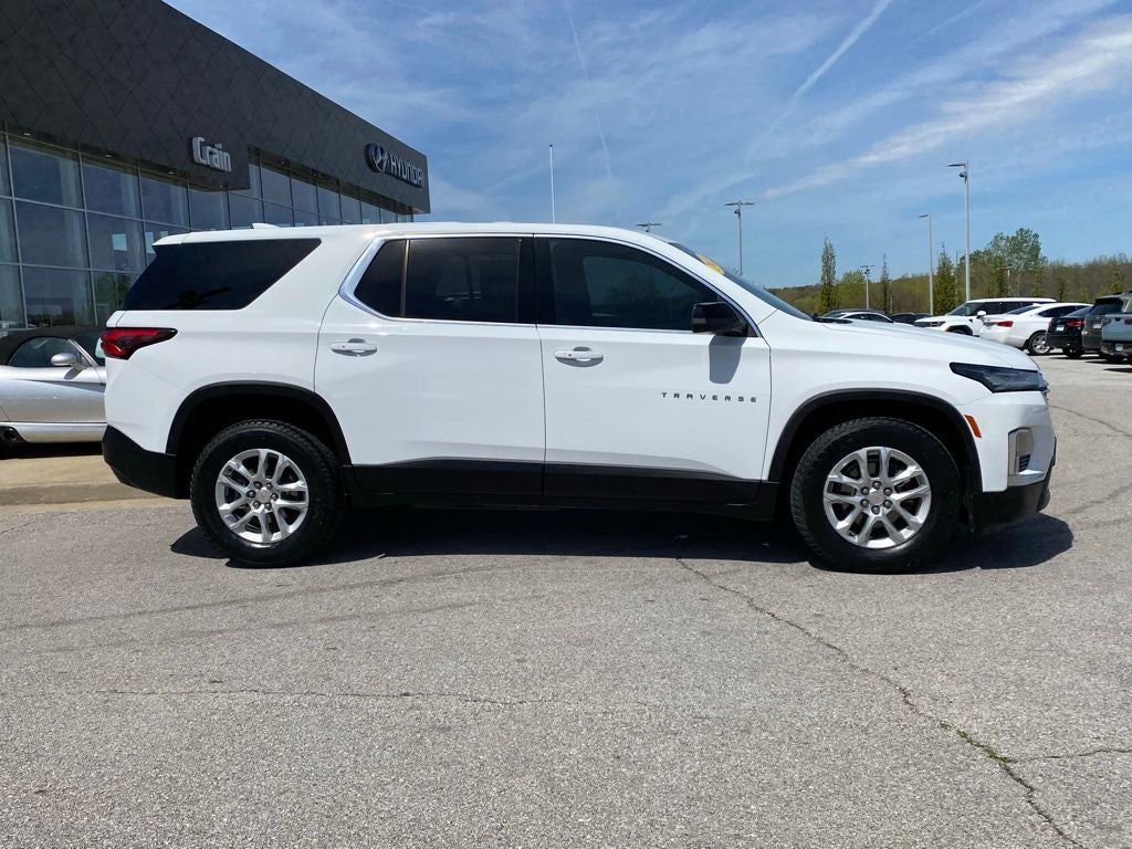 2023 Chevrolet Traverse LS