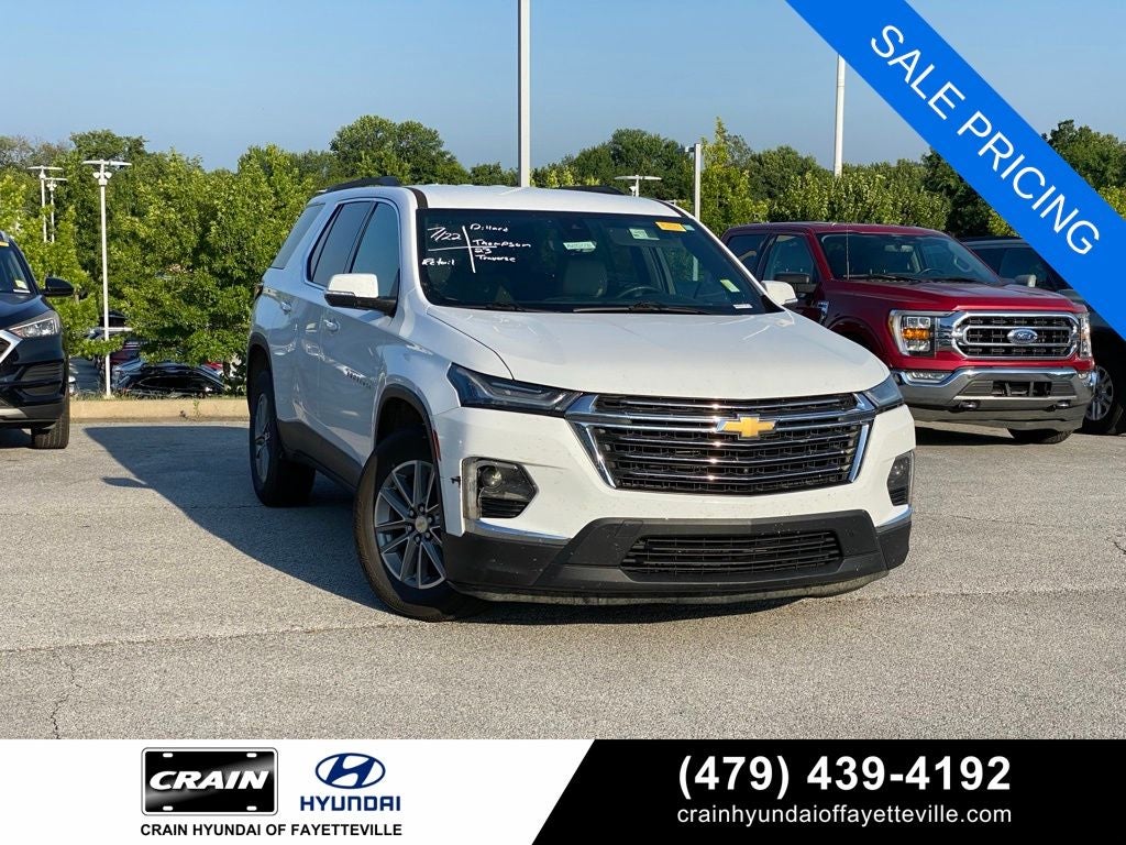 2023 Chevrolet Traverse LT Leather
