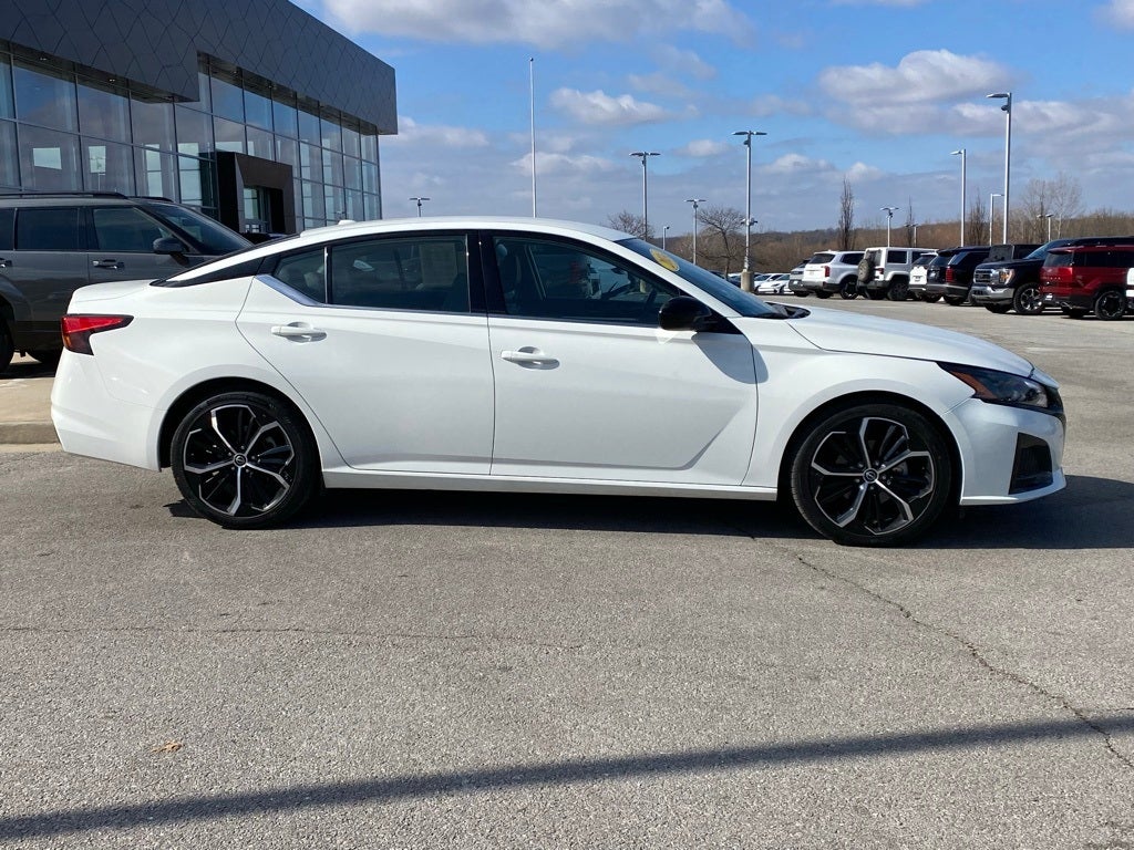 2024 Nissan Altima 2.5 SR