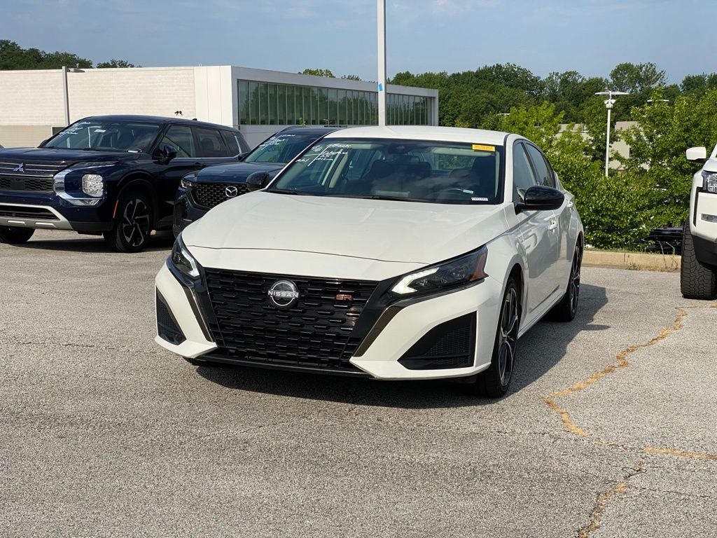 2025 Nissan Altima 2.5 SR