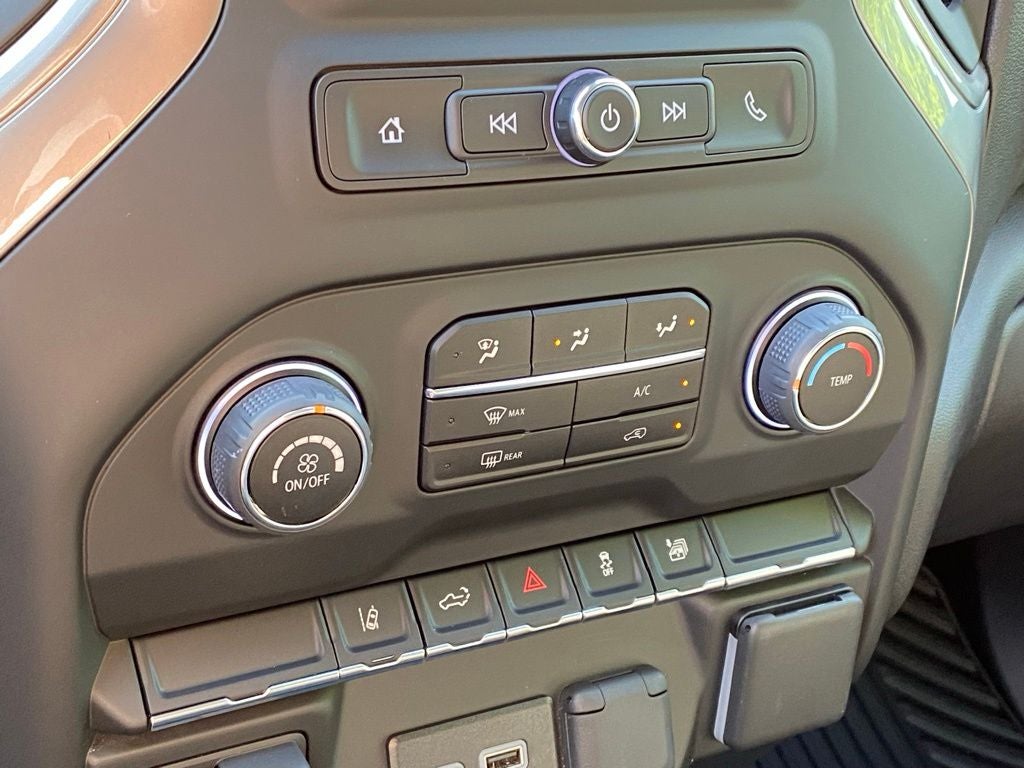 2024 Chevrolet Silverado 2500HD Custom