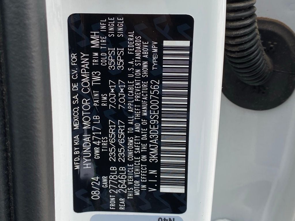 2025 Hyundai TUCSON SE