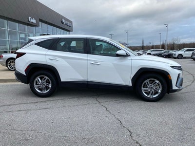 2025 Hyundai TUCSON SE