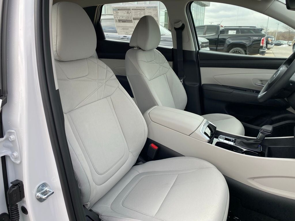 2026 Hyundai TUCSON SE FWD