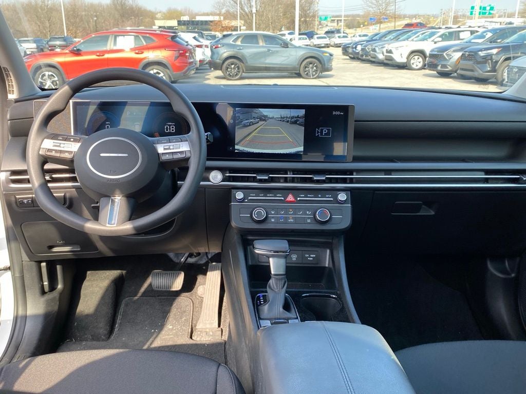 2026 Hyundai TUCSON SE FWD