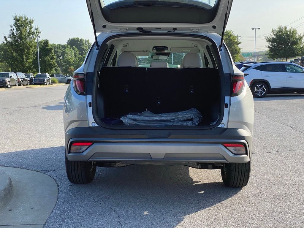2026 Hyundai TUCSON SE FWD