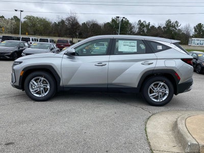 2026 Hyundai TUCSON SE FWD