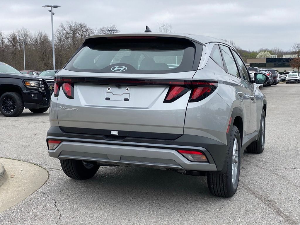 2026 Hyundai TUCSON SE FWD