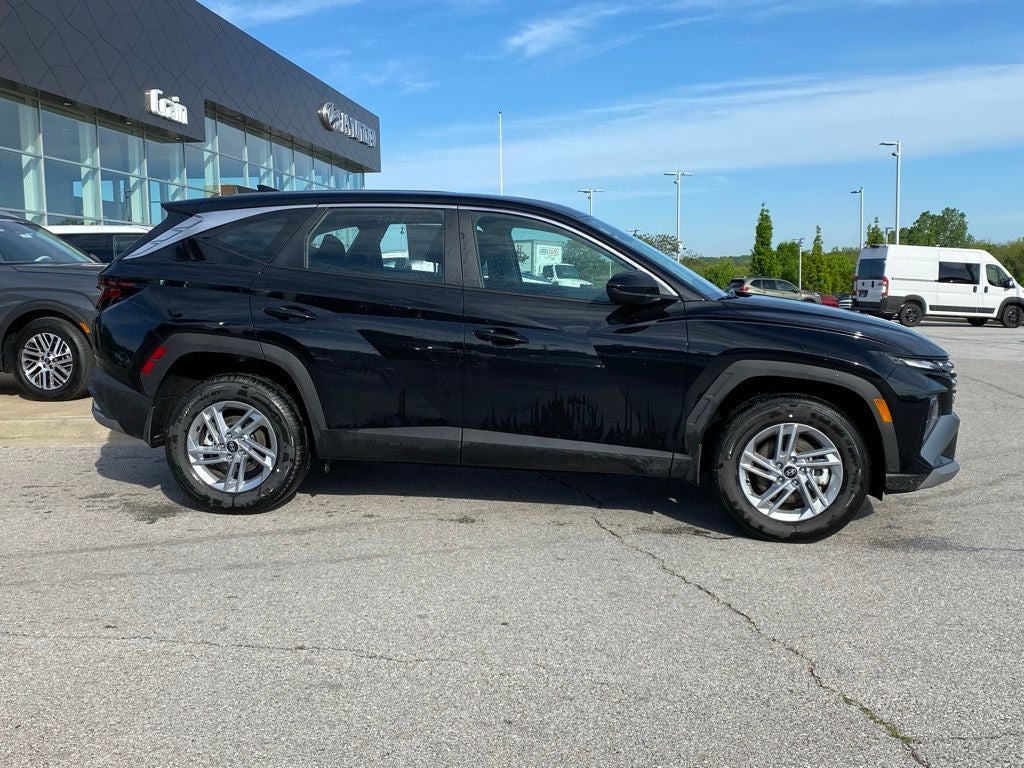 2026 Hyundai TUCSON SE AWD